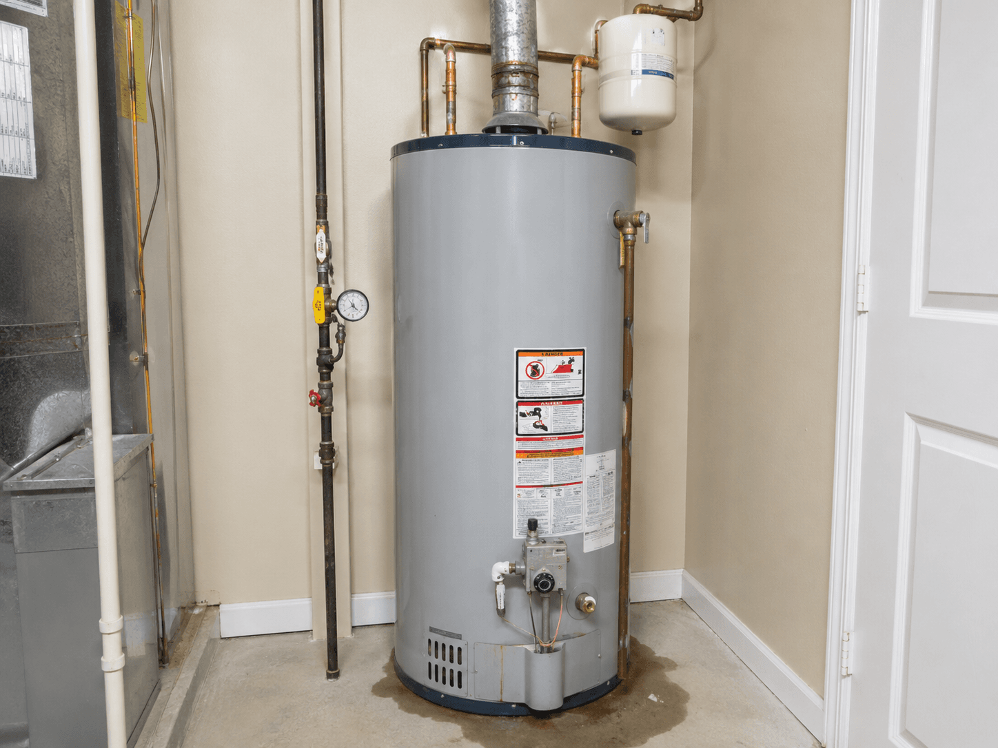 No Hot Water & Boiler Repair — emergency plumbing in Marbella